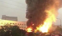 最新重庆火灾新闻爆料,多栋建筑受损，救援行动全力进行中