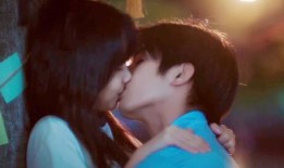 最新爆料吻戏合集大全,盘点最新吻戏合集大全
